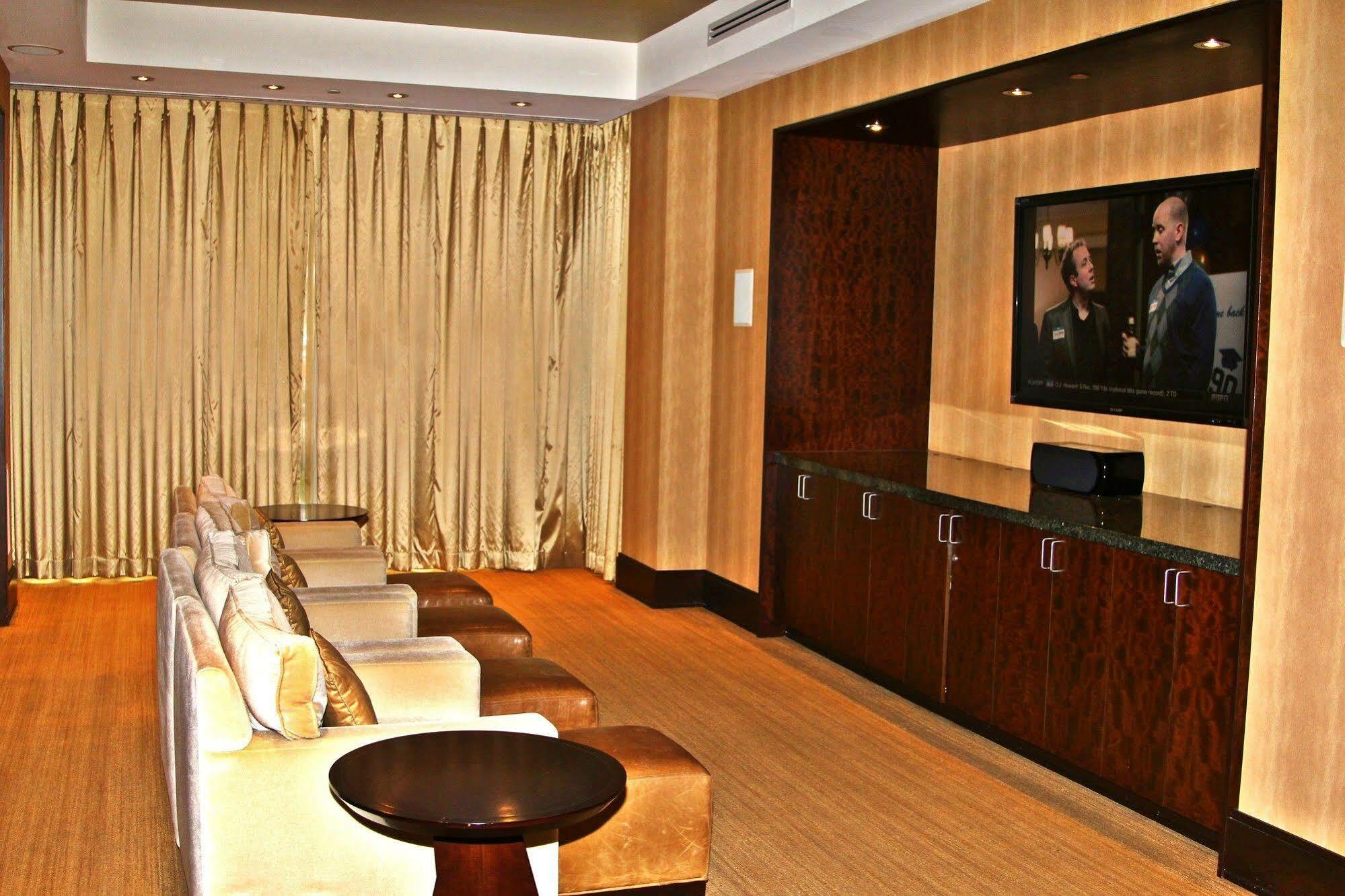 Weichert Suites At Wisconsin Place Chevy Chase Εξωτερικό φωτογραφία